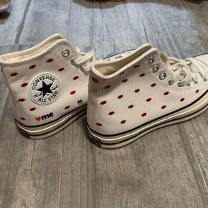 Converse Unisex White and Red Lips High-Top Sneakers